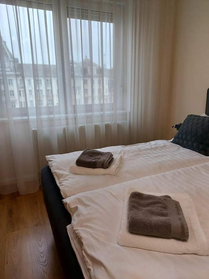 Alfoeldi Palace Apartman Debrecen Exterior foto